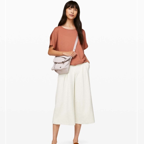 Lululemon can you feel the pleat crop - Picture 1 of 13